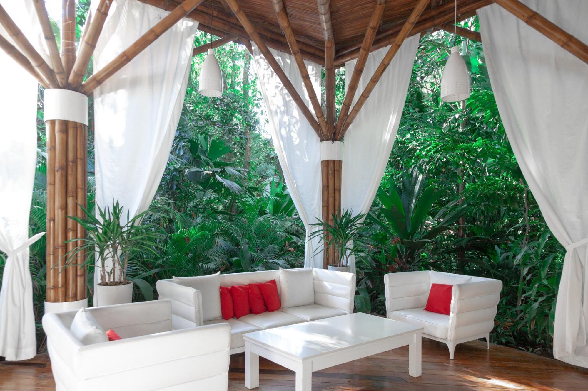 Le Cameleon Boutique Hotel Puerto Viejo de Talamanca Luaran gambar