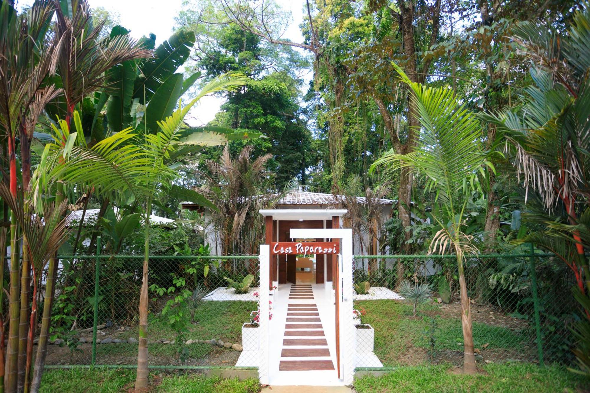Le Cameleon Boutique Hotel Puerto Viejo de Talamanca Luaran gambar